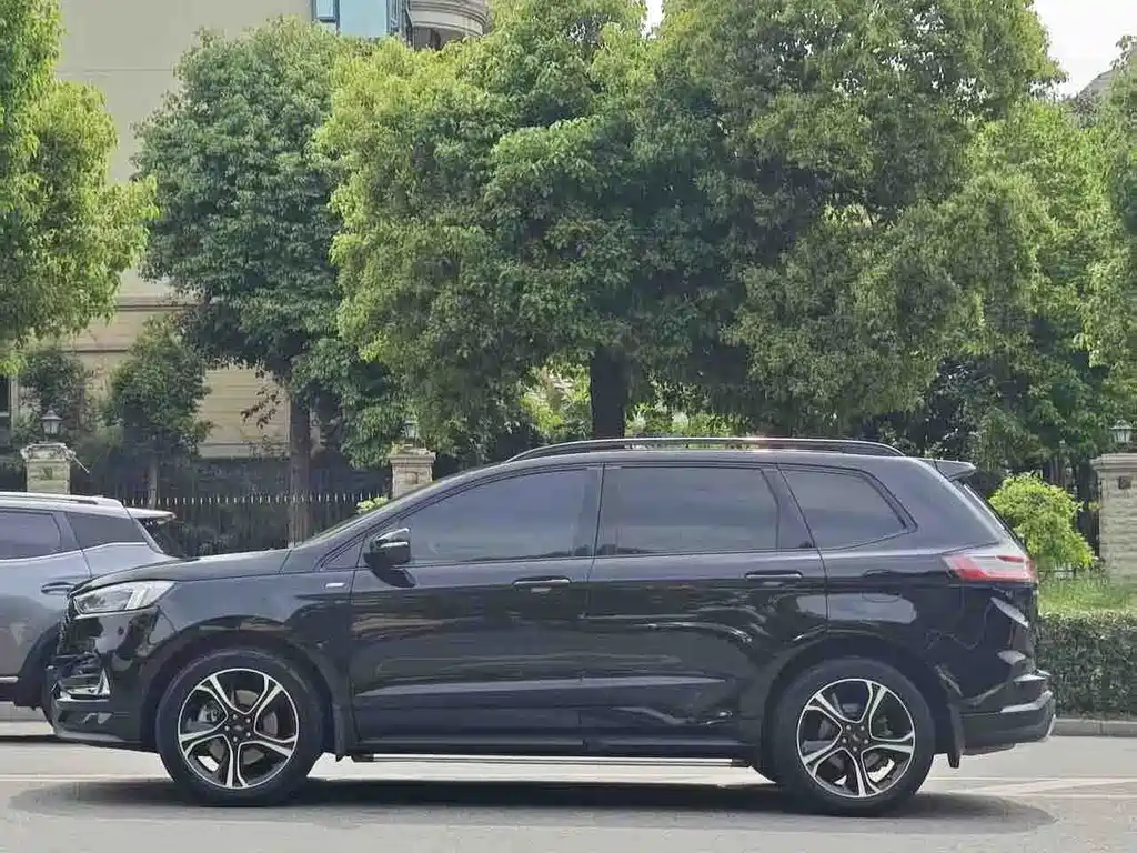 Ford Edge — миниатюра 4