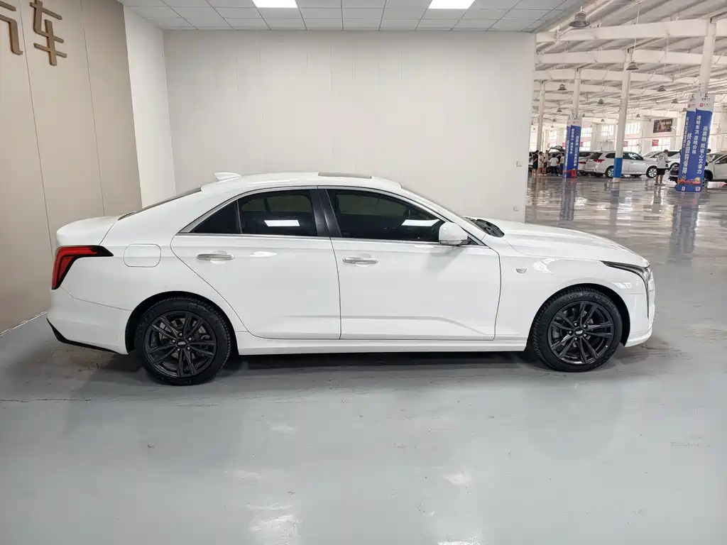Cadillac CT4 — миниатюра 8