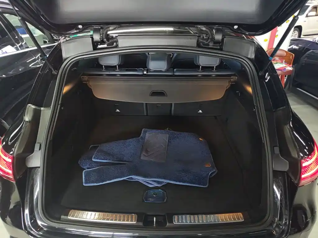 Mercedes-Benz EQC — миниатюра 19
