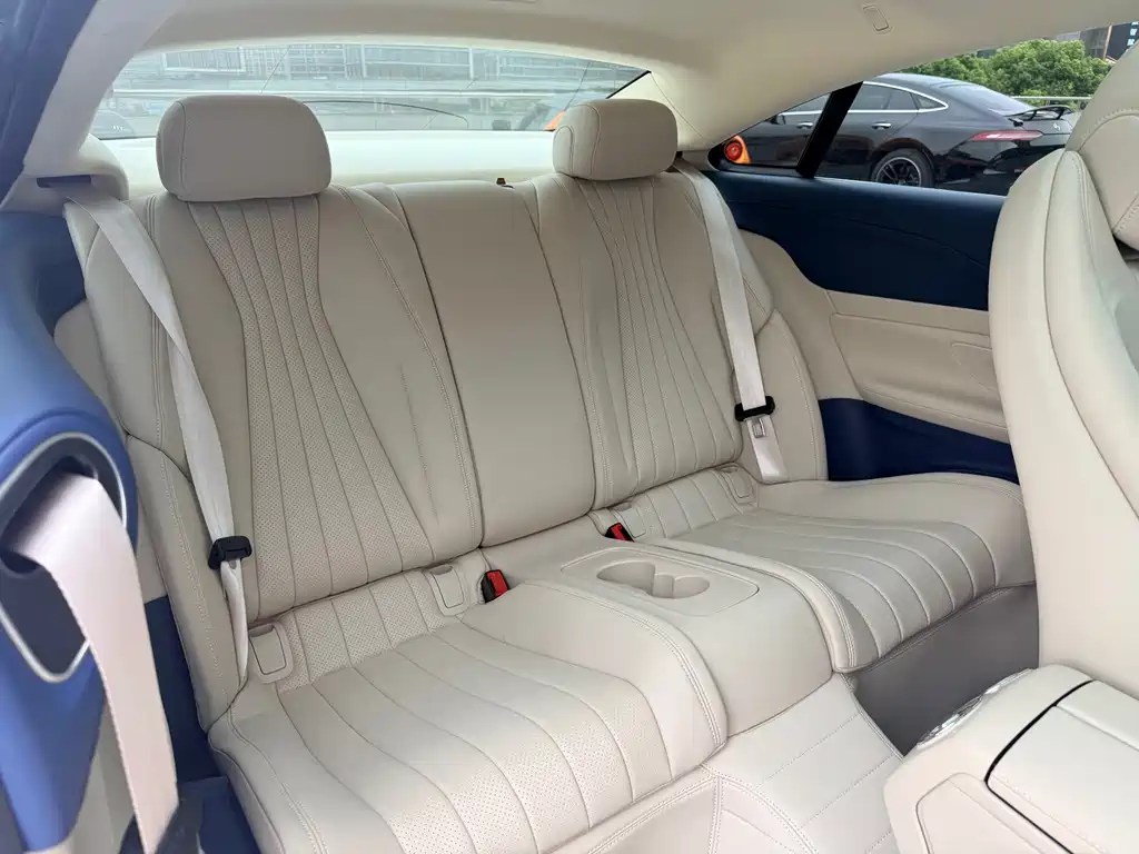 Mercedes-Benz E-Class (Import) — миниатюра 15