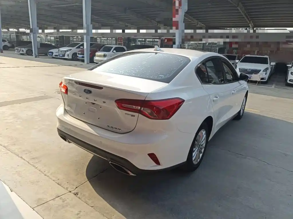 Ford Focus — миниатюра 7