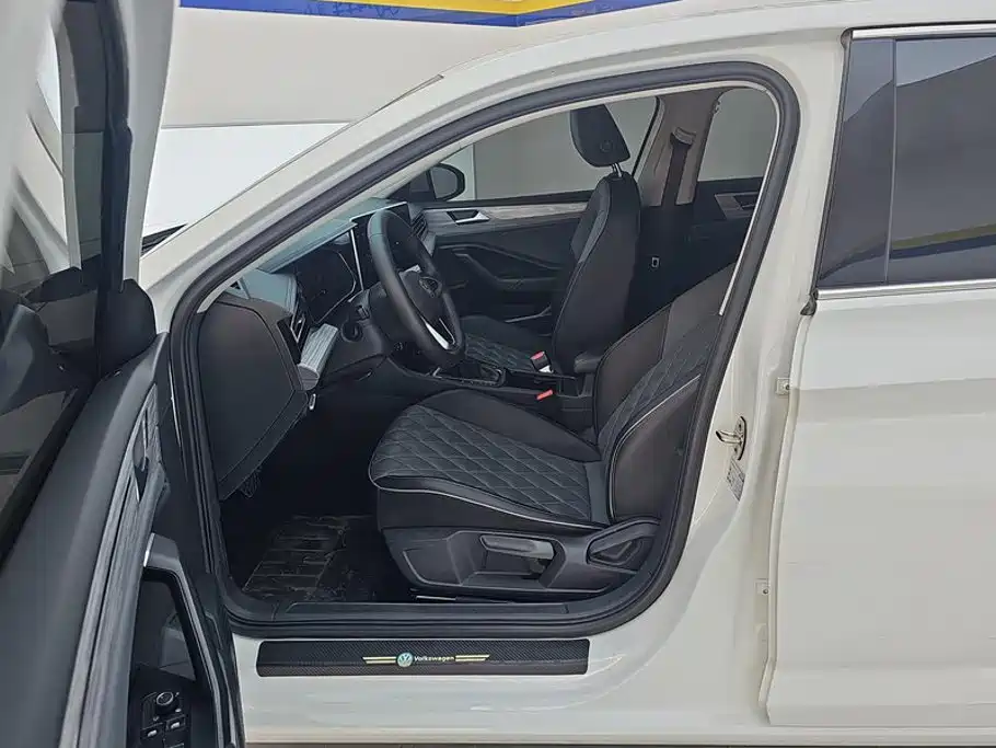 Volkswagen Sagitar — миниатюра 9