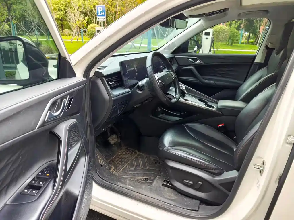 Roewe RX5 New Energy — миниатюра 5