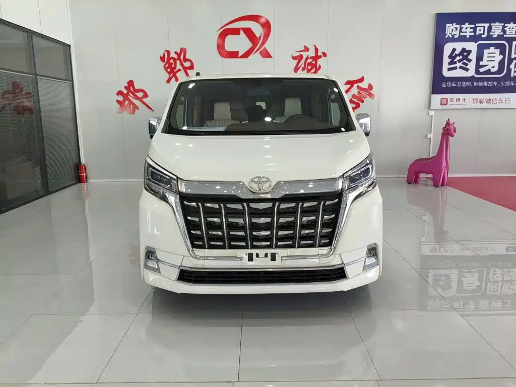Toyota Hiace — миниатюра 2