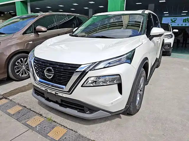 NISSAN QIJUN