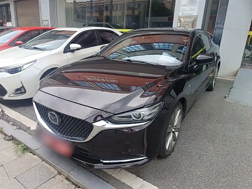 Mazda 6 Atenza 2021 2.5L Blue Sky Distinguished Edition