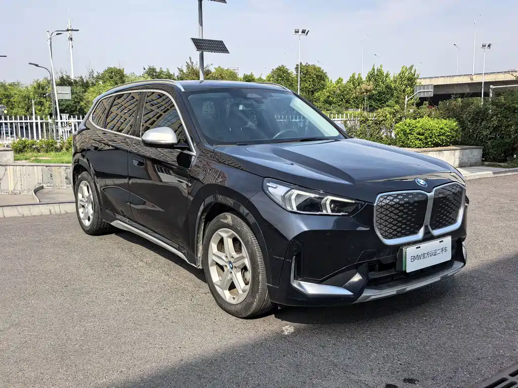 BMW iX1 — миниатюра 3