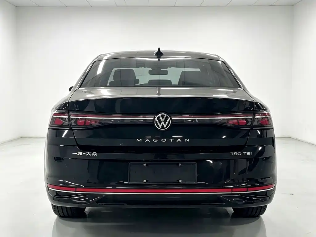 Volkswagen Magotan — миниатюра 4