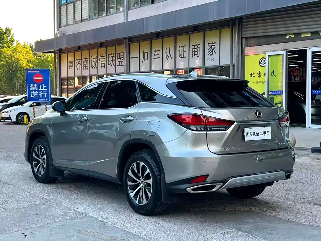 Lexus RX — миниатюра 9