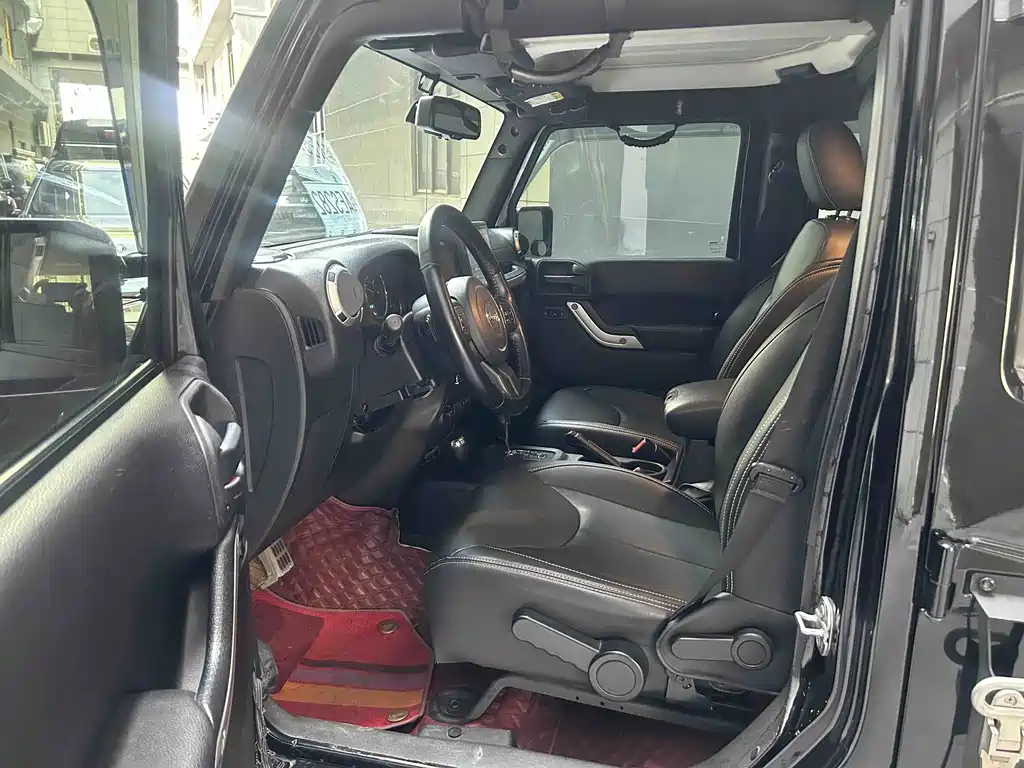 Jeep Wrangler — миниатюра 15