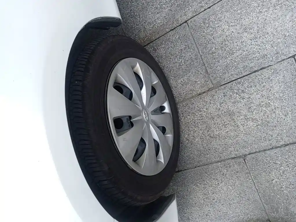 Toyota Yaris L — миниатюра 23