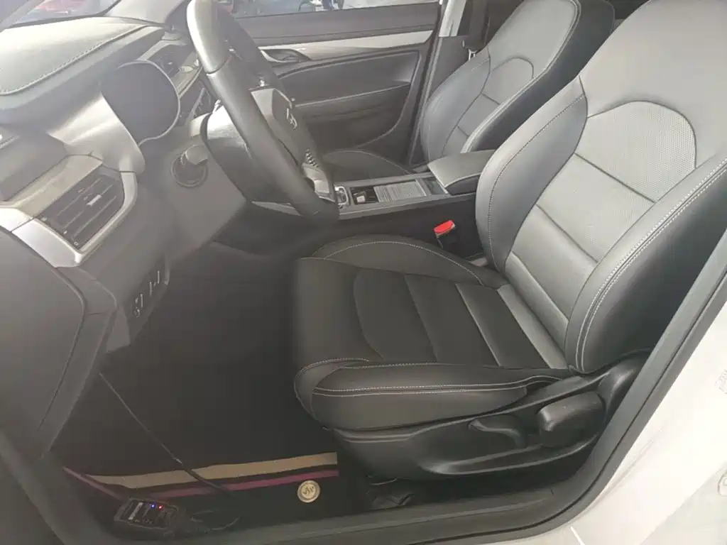 Geely Emgrand — миниатюра 15
