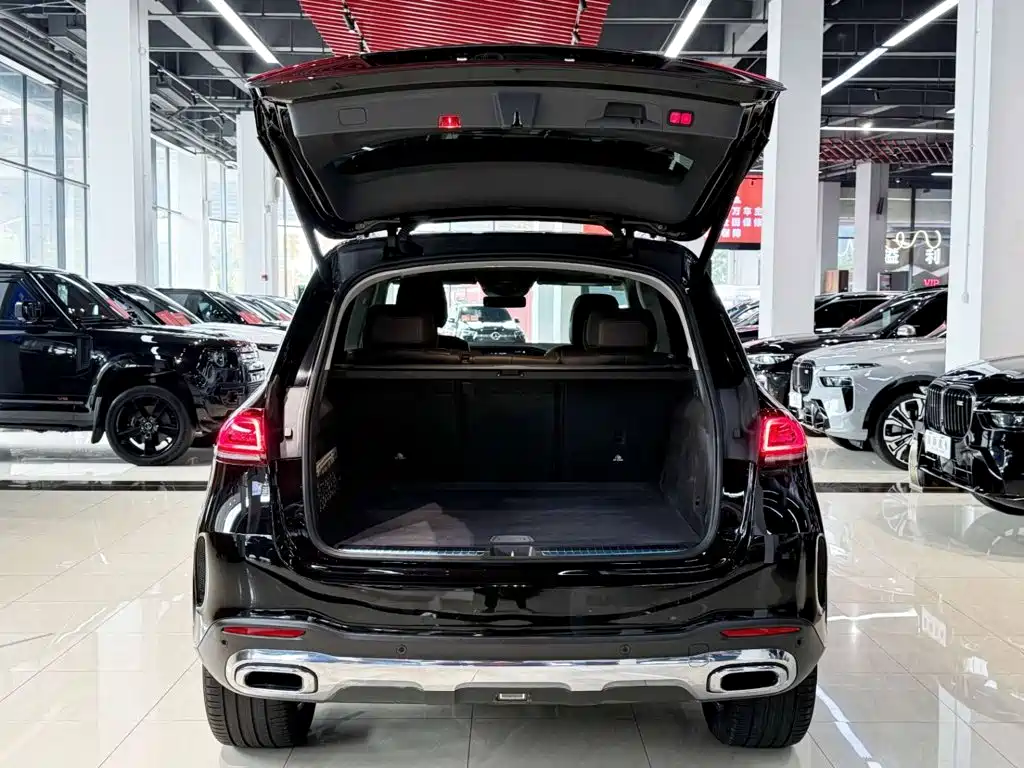 Mercedes-Benz GLE (Import) — миниатюра 10
