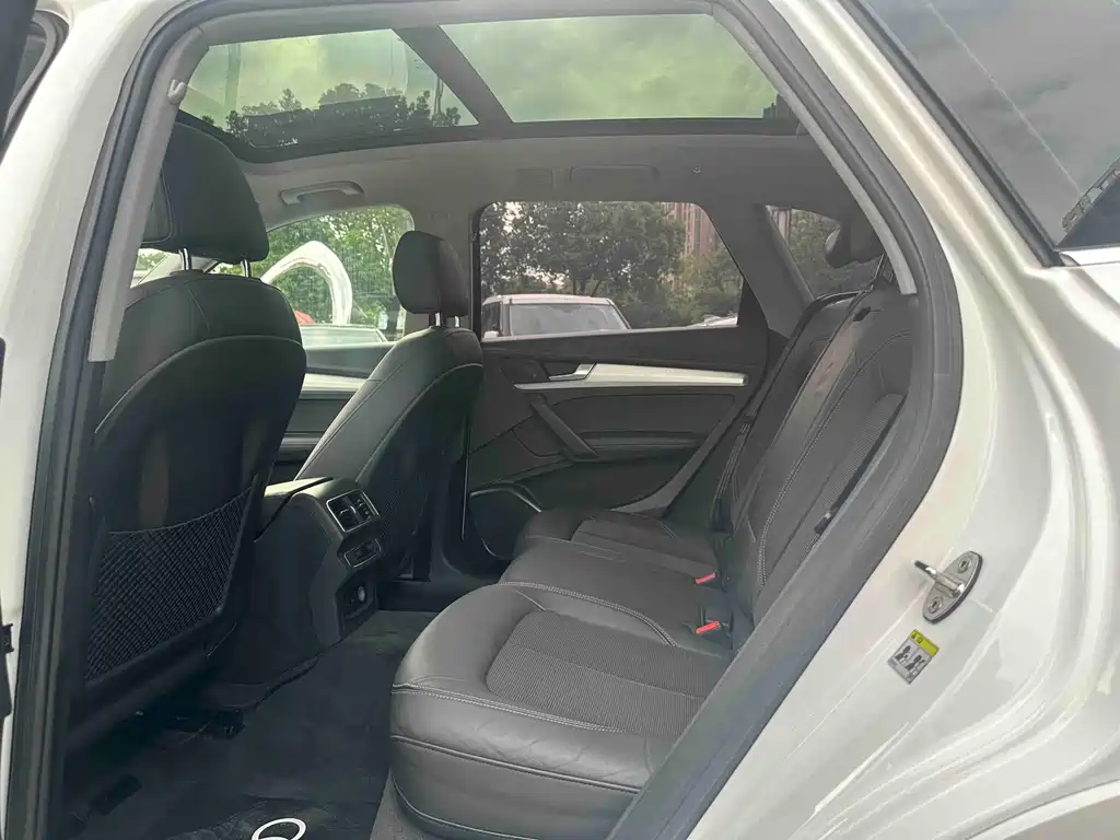 Audi Q5L 2018 40 TFSI Fashion V