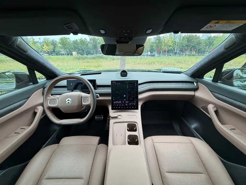 NIO ES8 — миниатюра 12
