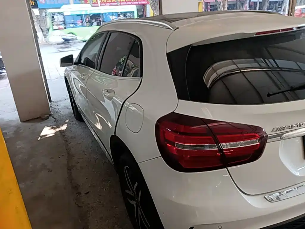 Mercedes-Benz GLA — миниатюра 5