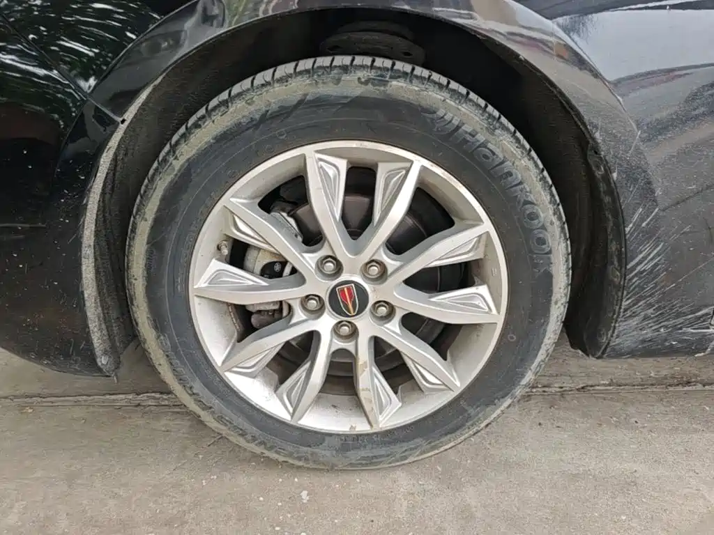 Hongqi Hongqi H5 — миниатюра 23