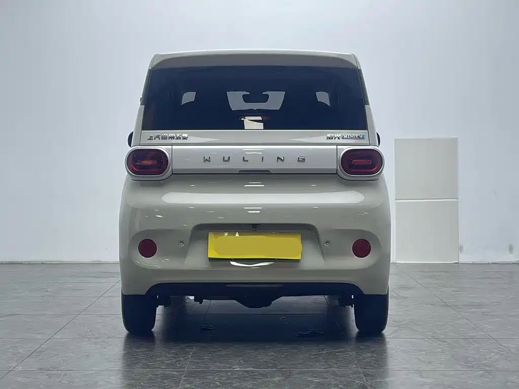 Wuling MINIEV — миниатюра 4