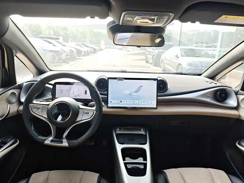 BYD Dolphin — миниатюра 6
