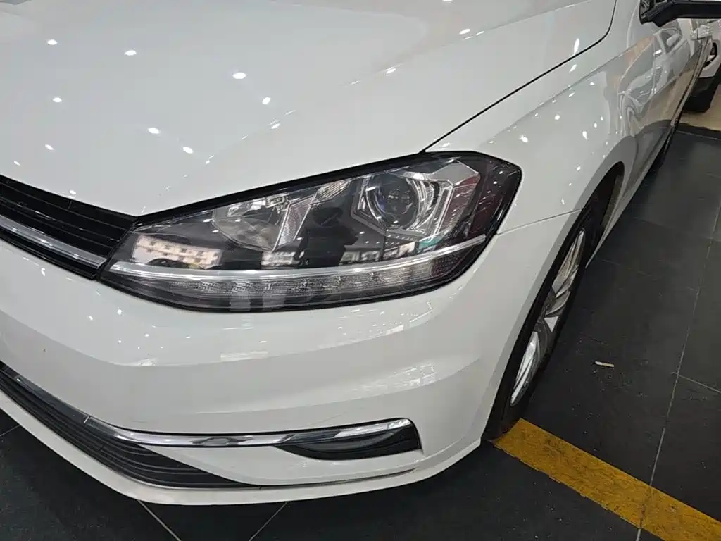 Volkswagen Golf — миниатюра 24