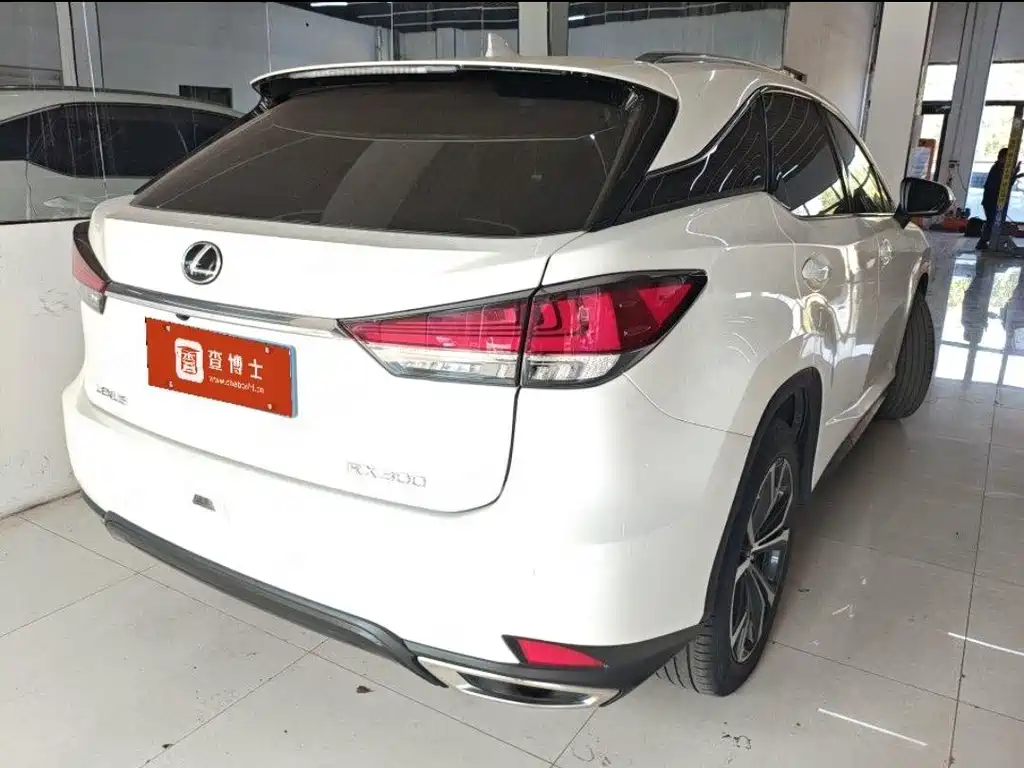 Lexus RX — миниатюра 2
