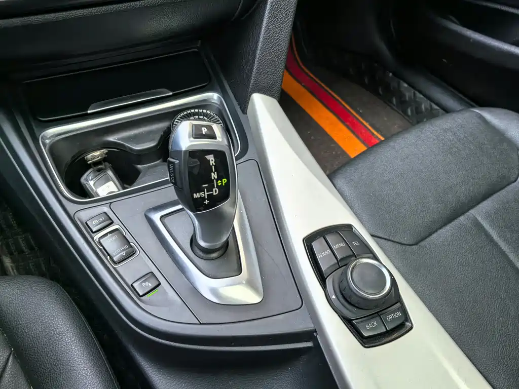 BMW 3 Series — миниатюра 12