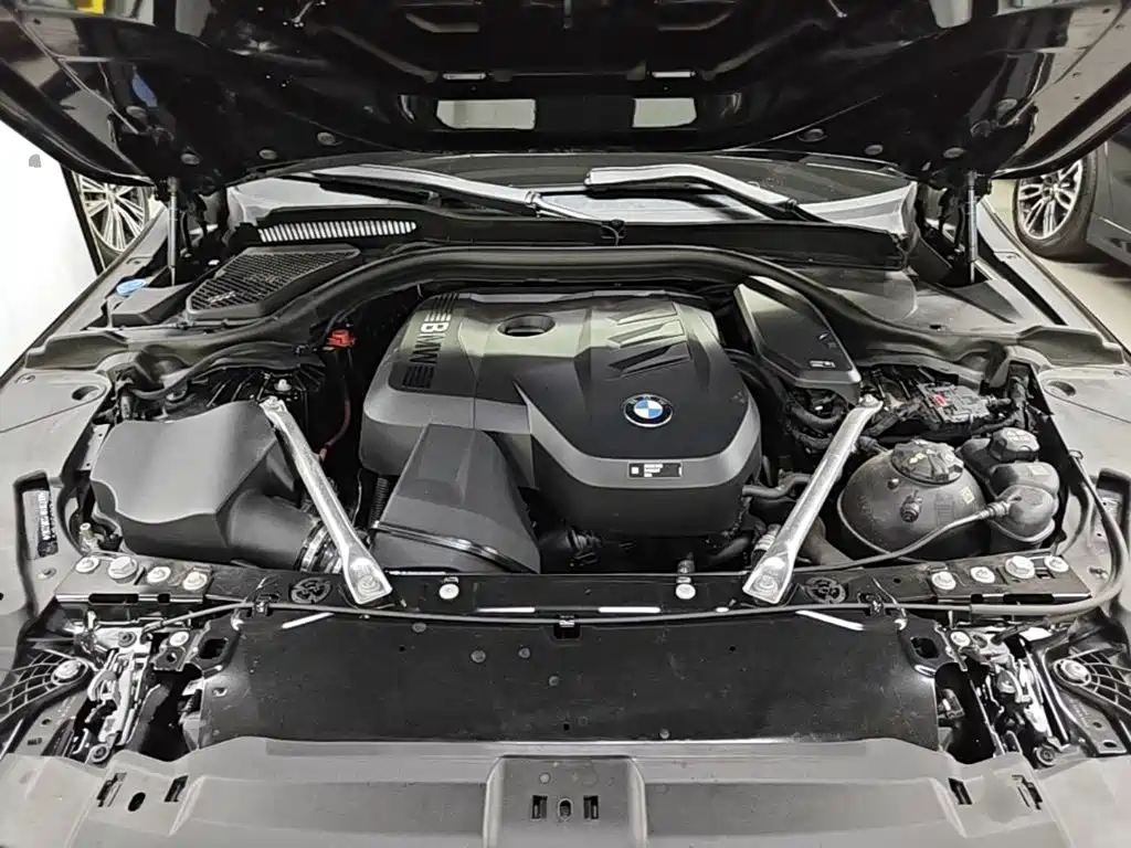 BMW 5 Series — миниатюра 20