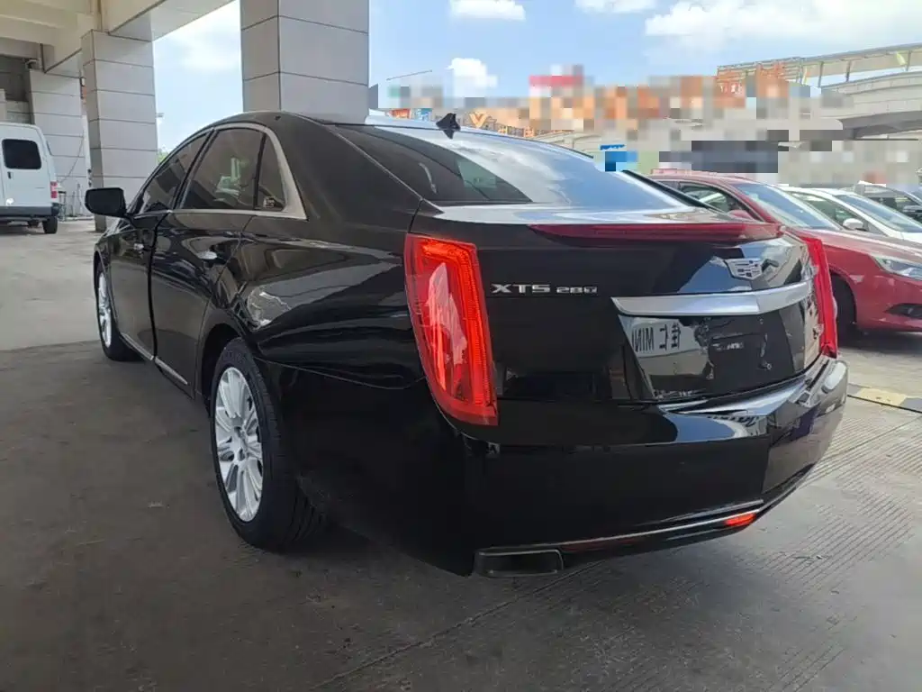 Cadillac XTS — миниатюра 5