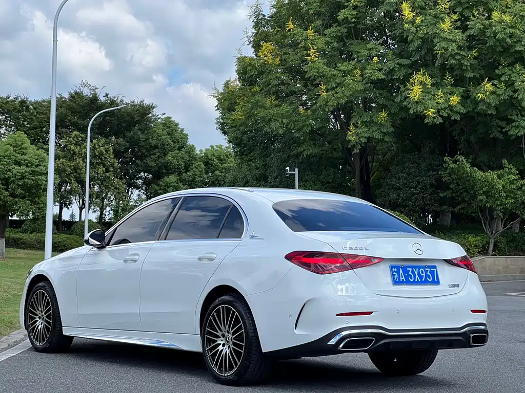 Mercedes-Benz C-Class — миниатюра 7