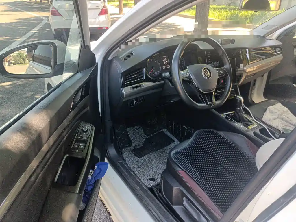 Volkswagen Bora — миниатюра 12