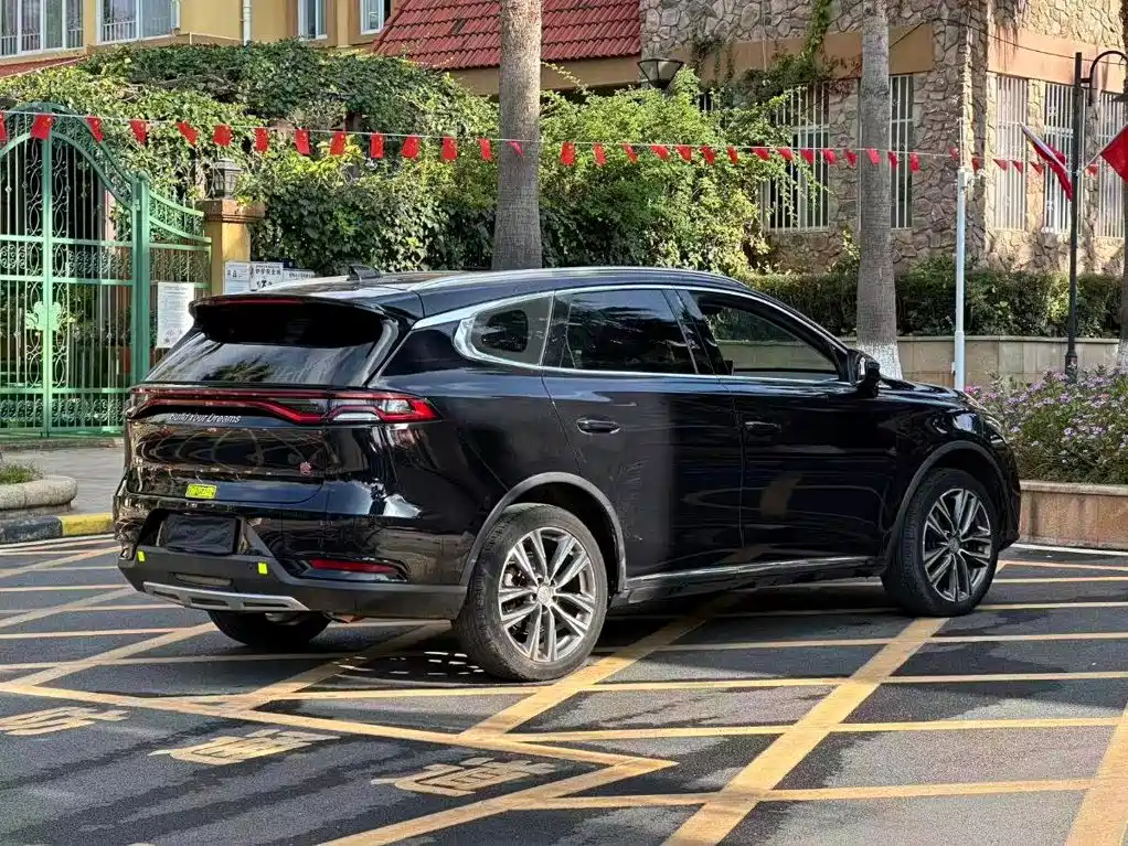 BYD Tang — миниатюра 9