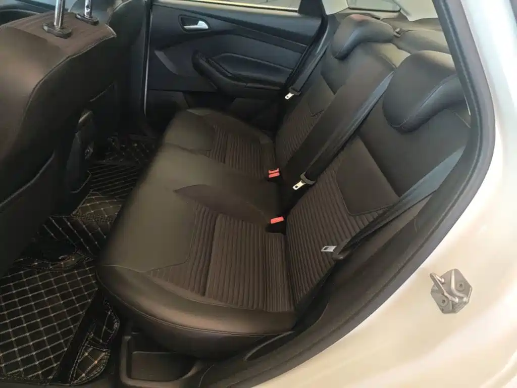 Ford Focus — миниатюра 17