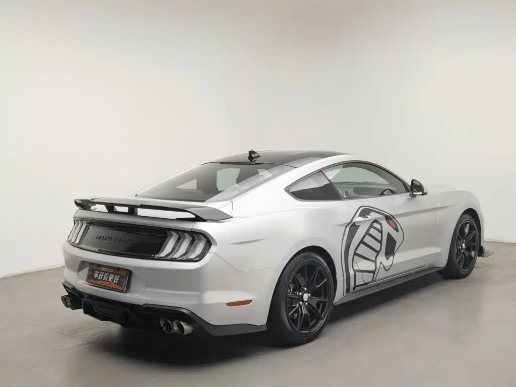 Ford Mustang — миниатюра 2