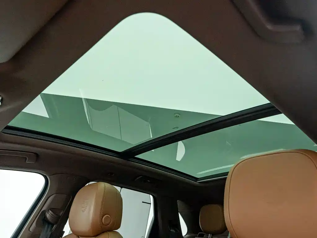 Porsche Cayenne — миниатюра 21