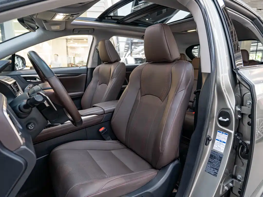 Lexus RX — миниатюра 11