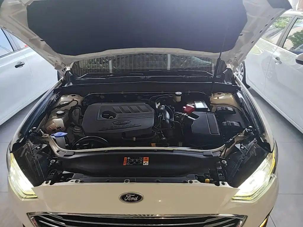 Ford Mondeo — миниатюра 20
