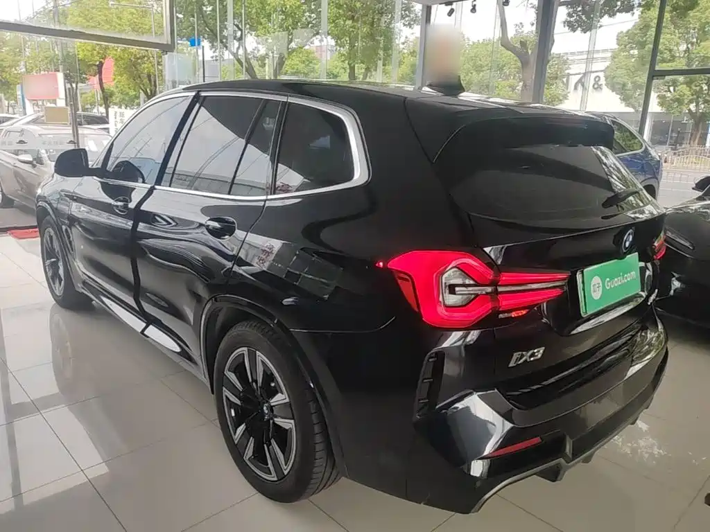 BMW iX3 — миниатюра 5