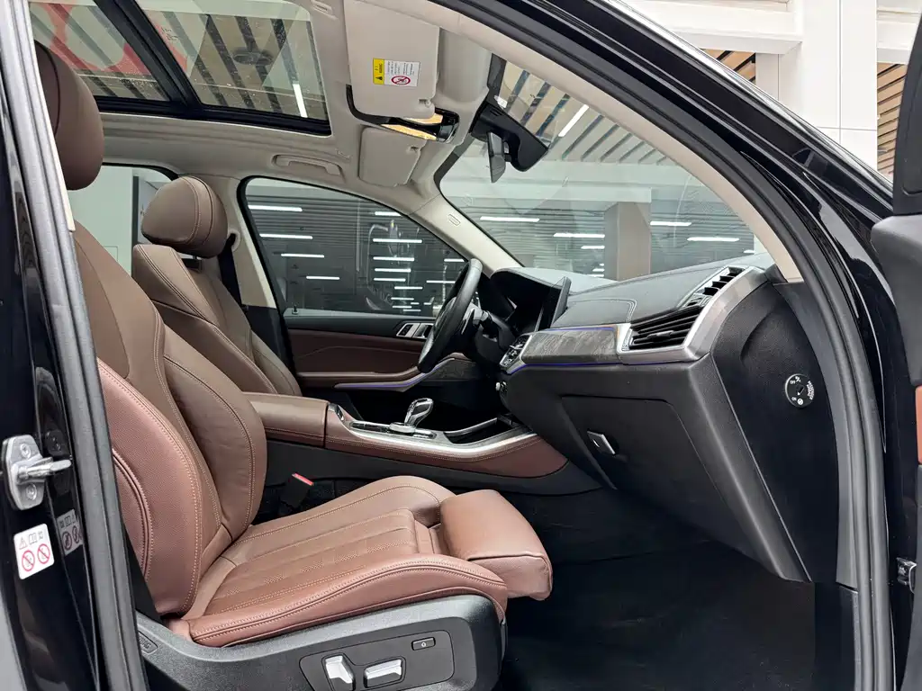 BMW X5 (Import) — миниатюра 16