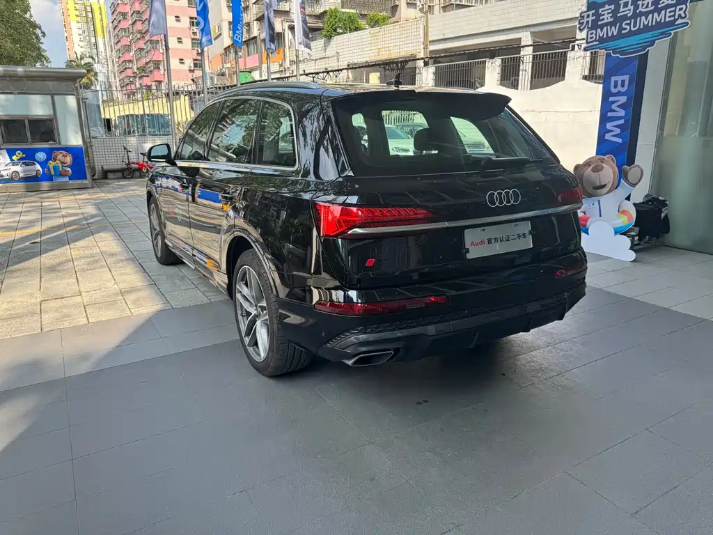 Audi Q7 — миниатюра 8