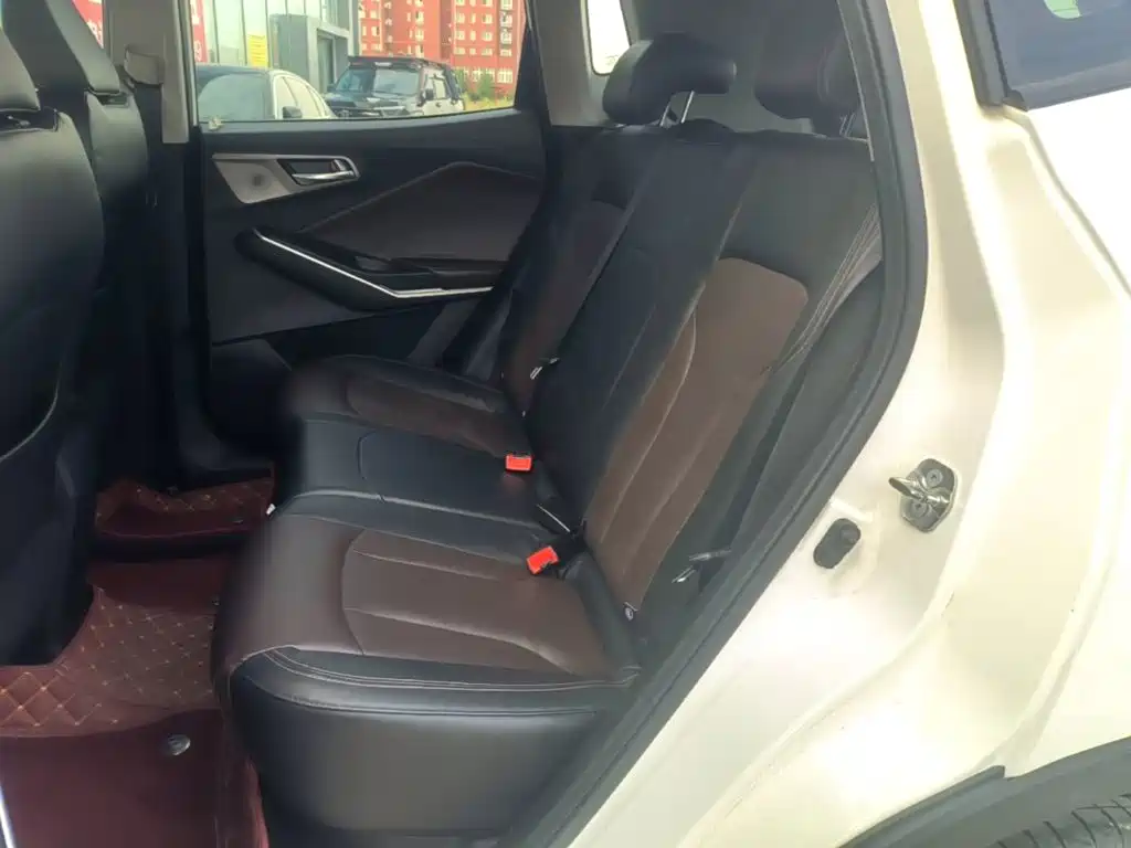 Changan CS15 — миниатюра 17