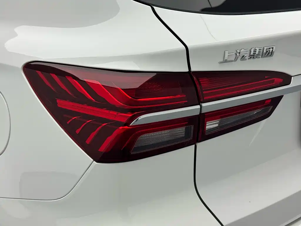 Roewe RX5 — миниатюра 18