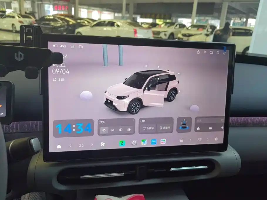 Leapmotor Leapmotor A10 — миниатюра 13