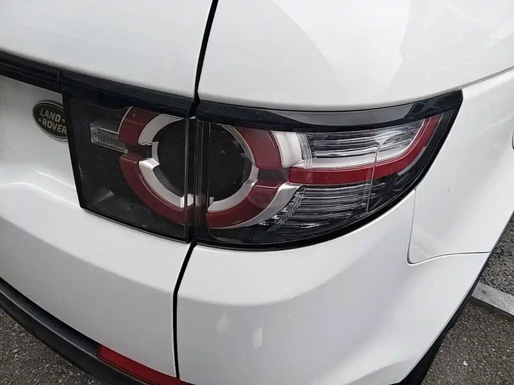 Land Rover Discovery Sport — миниатюра 8