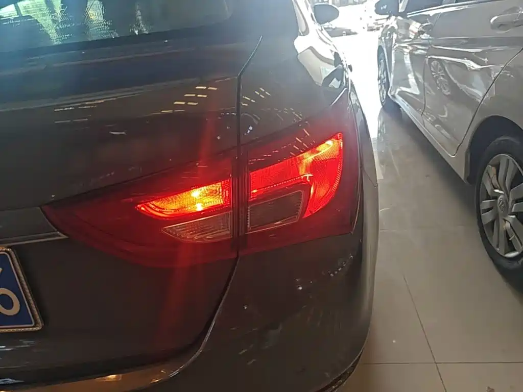 Buick Excelle — миниатюра 8