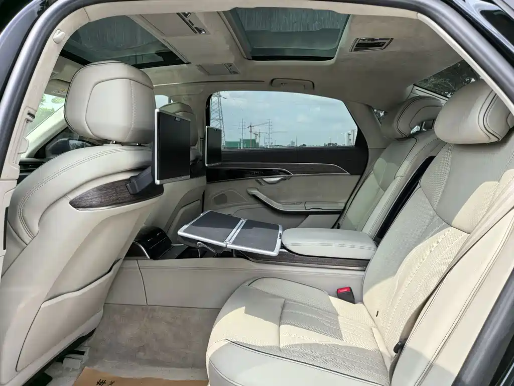Audi A8 — миниатюра 9