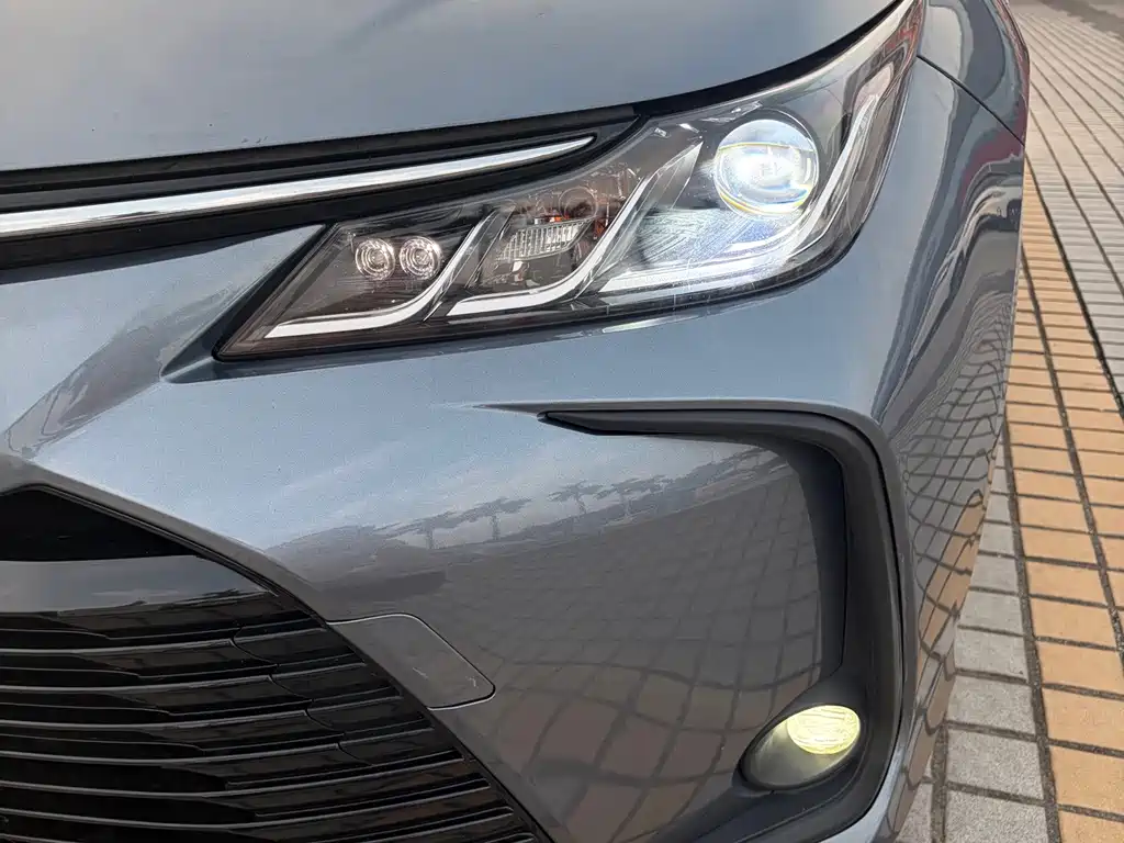 Toyota Corolla — миниатюра 4