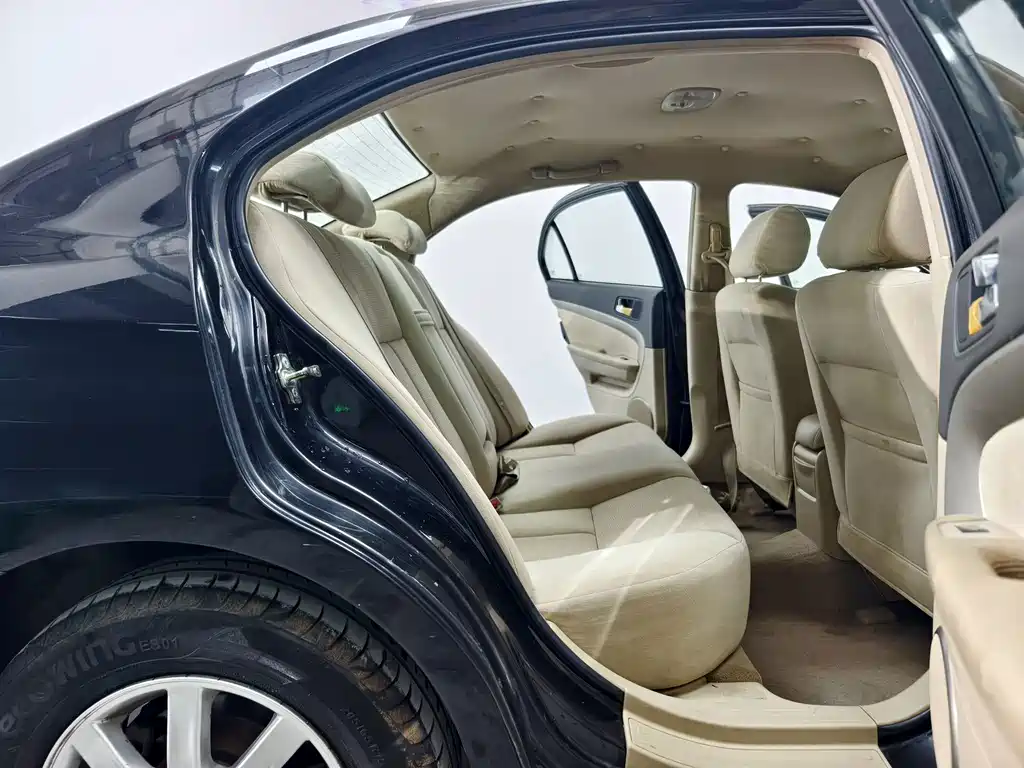 Chevrolet Epica — миниатюра 15