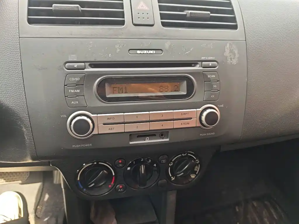 Suzuki Swift — миниатюра 13