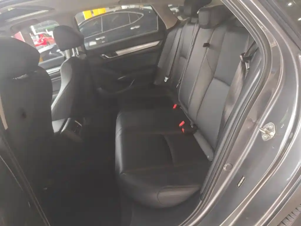 Honda Accord — миниатюра 17