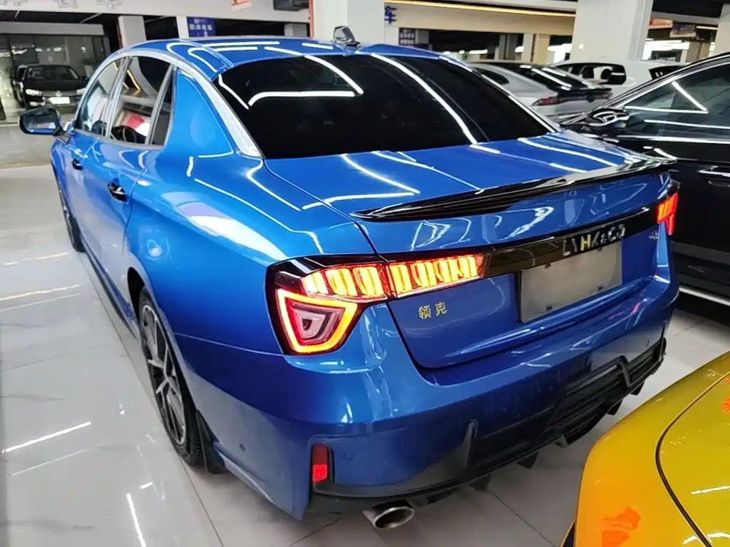 Lynk & Co 03 — миниатюра 5
